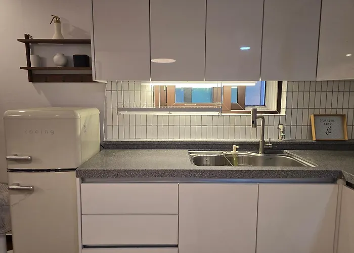 Family Room,samsung Station Coex,daechi Seolleung Gangnam Station 公寓 *